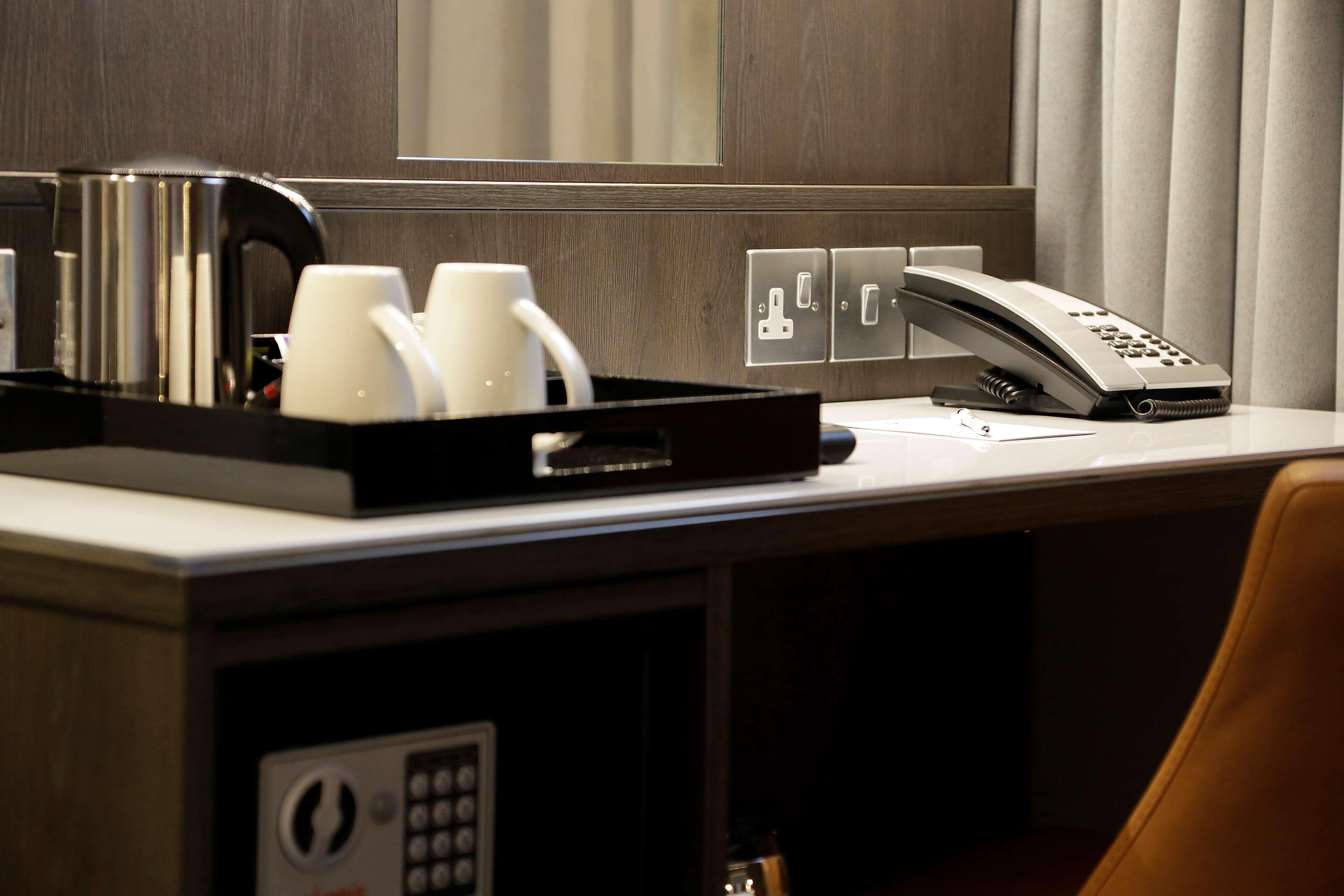 Best Western Plus Vauxhall Hotel London Exterior foto